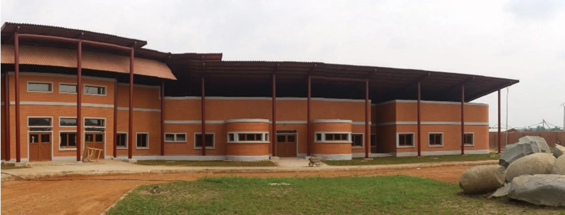 Helping To Build Ivorian Health Systems